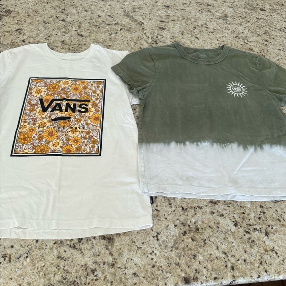 Vans  White and Olive Graphic Tees bundle of 2 - Picture 1 of 7